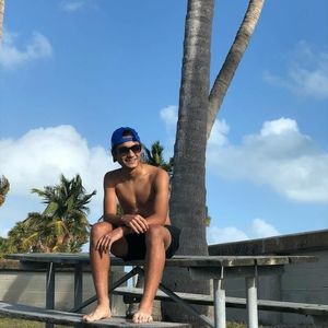 Meet your Posher, Gerardo andres